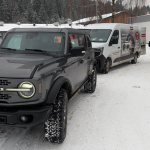Rozvoz na horách pomocí vozu s pohonem 4x4
