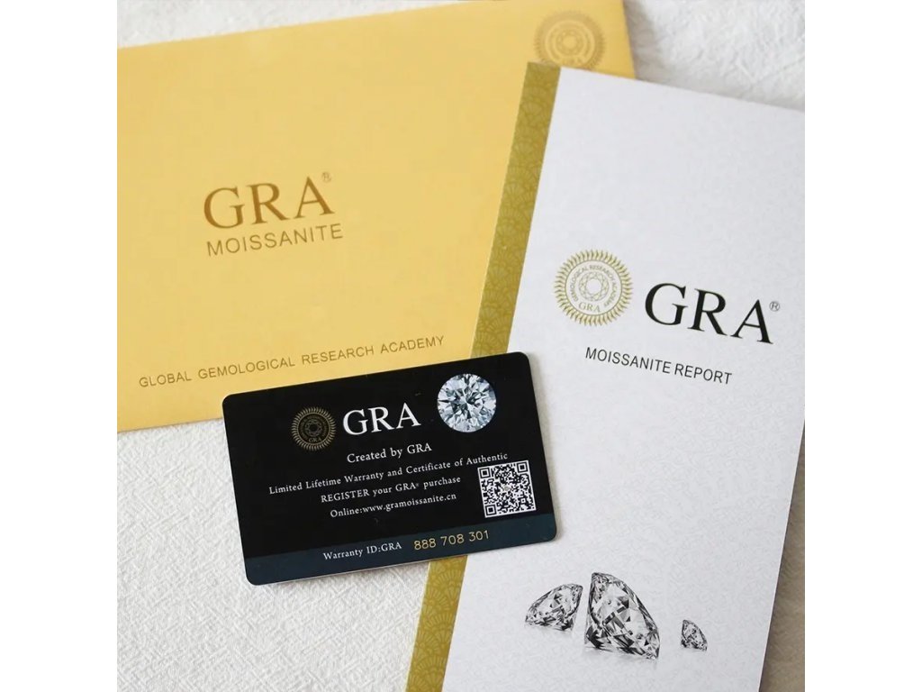 Kvalitní kovy a pečlivě vybrané kameny