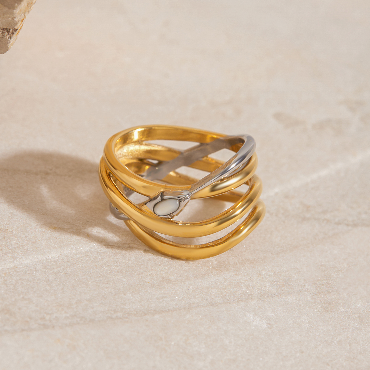 Luxusní design prstenu ELENYS Harmony v 18k žlutém zlatě