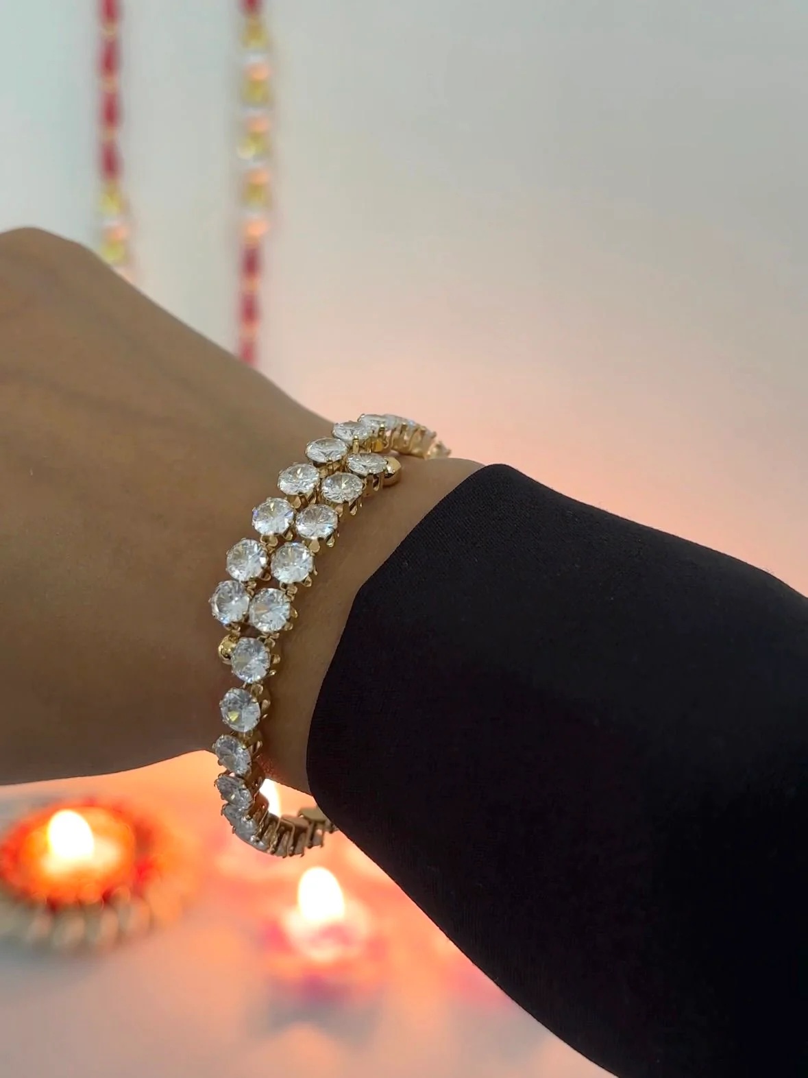 Detail náramku ELENYS Luminara se zirkony