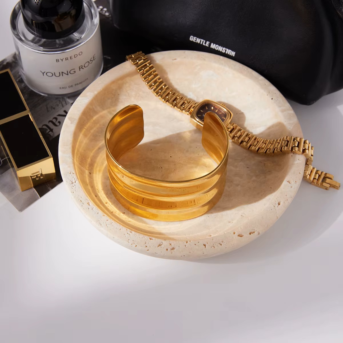 ELENYS Monolith Textured – masivní pozlacený náramek 18K zlato