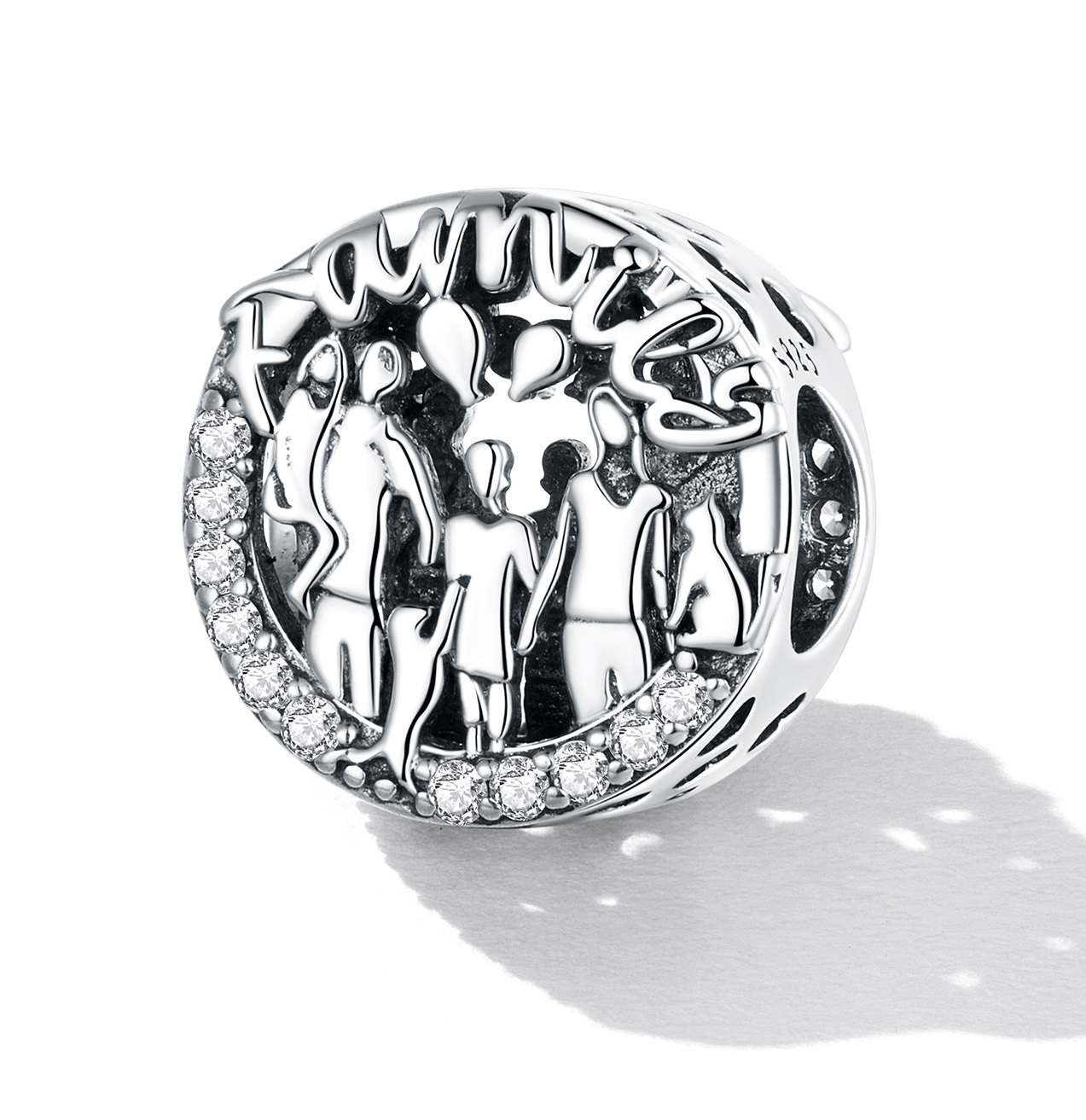 Royal Fashion strieborný prívesok Šťastná rodinka