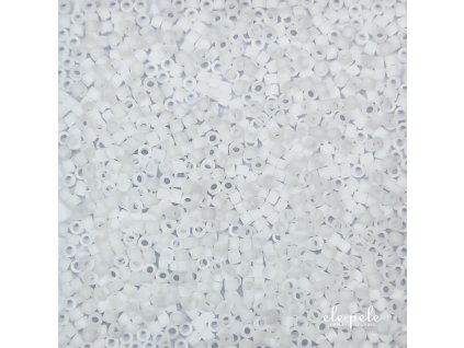 DB0750 white