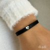 EP stresovy naramek SISI hearts black na ruce