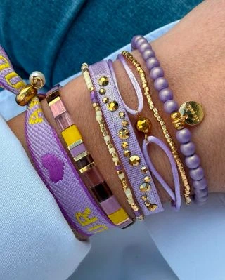 Set náramků – Violet Full Hloubka barev, jemnost detailu a moderní vrstvení. 💜 Set Violet Full je výraznou součástí...