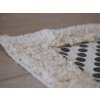 Bavlněná koupelnová předložka POLKA DOTS 45x70 cm s černými puntíky – elegantní design
