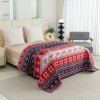 Vánoční přehoz na postel WINTER PIXEL barevný pro útulnou ložnici