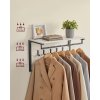 Věšák RACKLY 65x30 cm s krémovou policí, ideální řešení pro zavěšení kabátů, šál a organizaci prostoru.