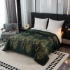 Přehoz na postel VENECIA tmavě zelený s luxusním listovým vzorem
