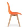 Pohodlná oranžová židle KITO s masivními bukovými nohami