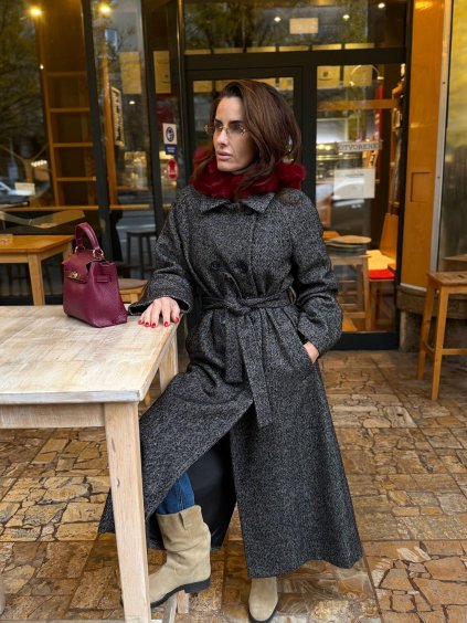 kabát herringbone čierny s opaskom dlhý taliansky