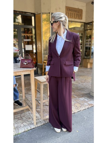 Dámske sako Imperial vo vínovej farbe s fazónovým golierom – elegantný taliansky štýl