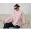 Ružový sveter s 25 % vlny, mäkký a hrejivý úplet s oversized strihom a balónovými rukávmi.