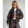 Hnedá dámska koženková bunda v oversized štýle s jemným leskom