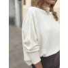 Biely dámsky moherový sveter s dlhým rukávom, jemný a nadýchaný materiál