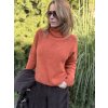 Oranžový rolák z alpaky s hrubou pleteninou – hrejivý a elegantný jesenný sveter
