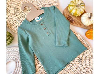 vrúbkované tričko