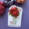 Kartička na scrunchie s gumičkou – ruže vo váze, personalizácia