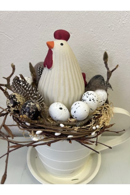 Veľkonočná dekorácia – sliepočka v hniezde