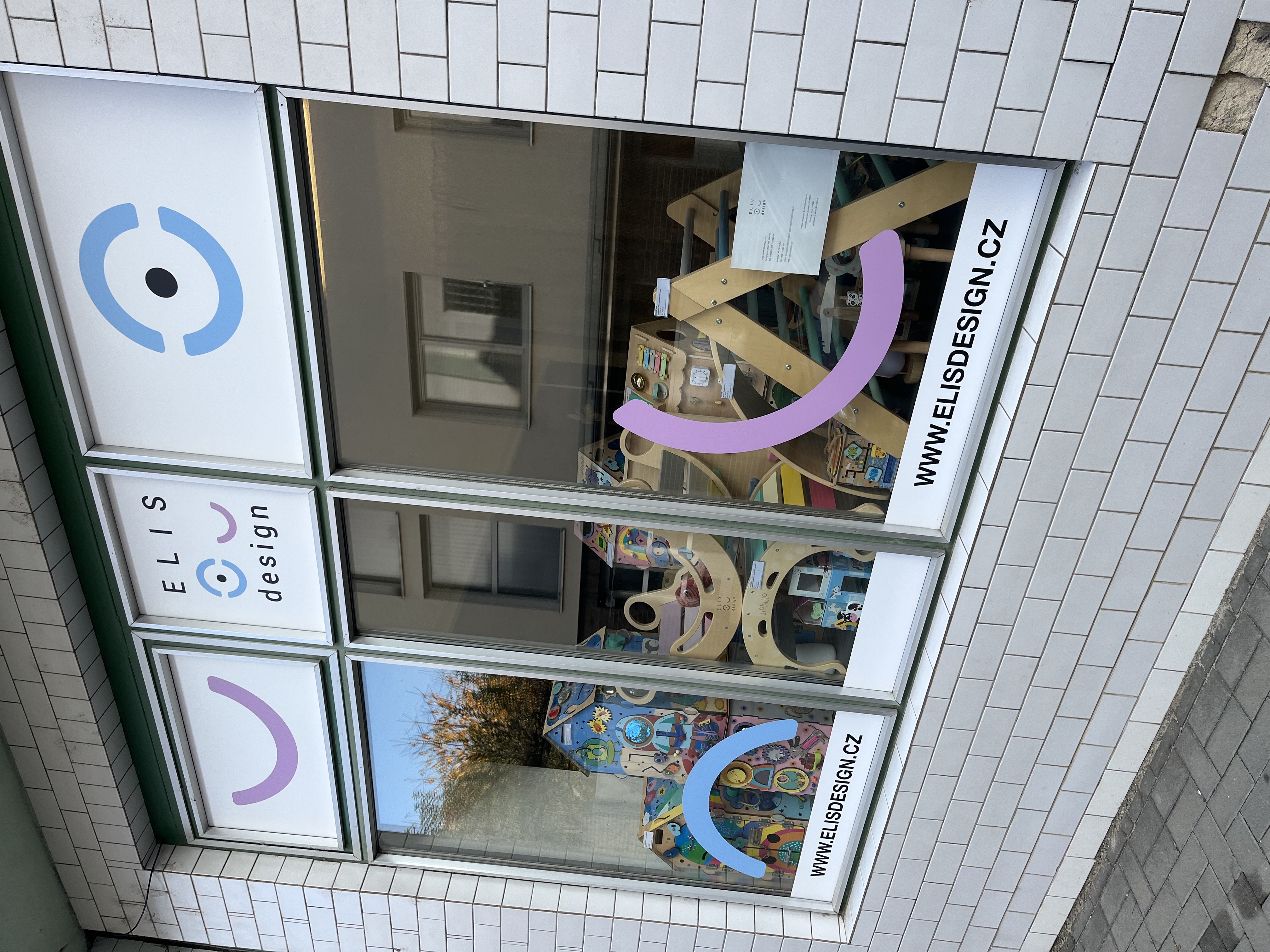 showroom 1