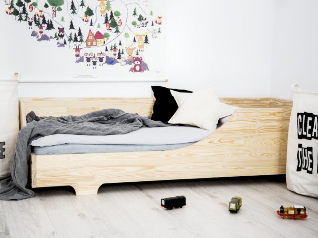 Kvalitní dřevěná dětská postel easy edge