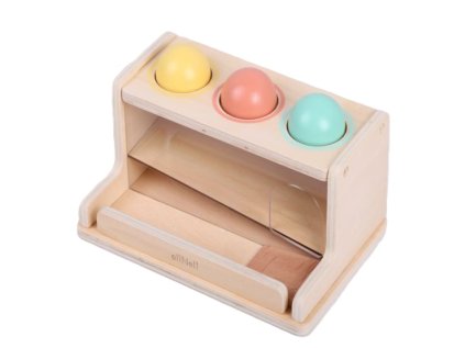 Průhledná bedýnka (box) s koulemi