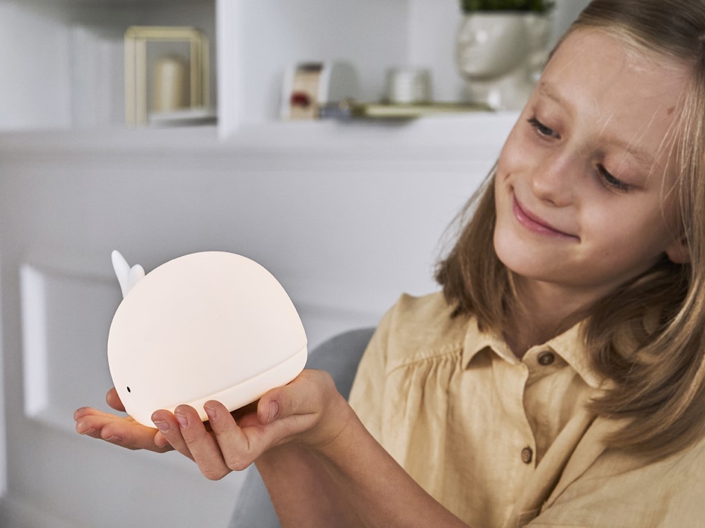 Rabbit & Friends Dotyková lampička velryba s ovládáním