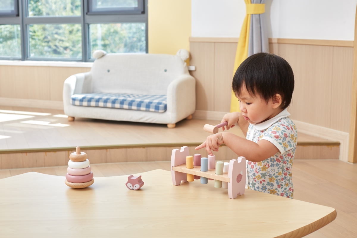 PolarB Dřevěná zatloukačka a pyramida-liška (obrázek 7)