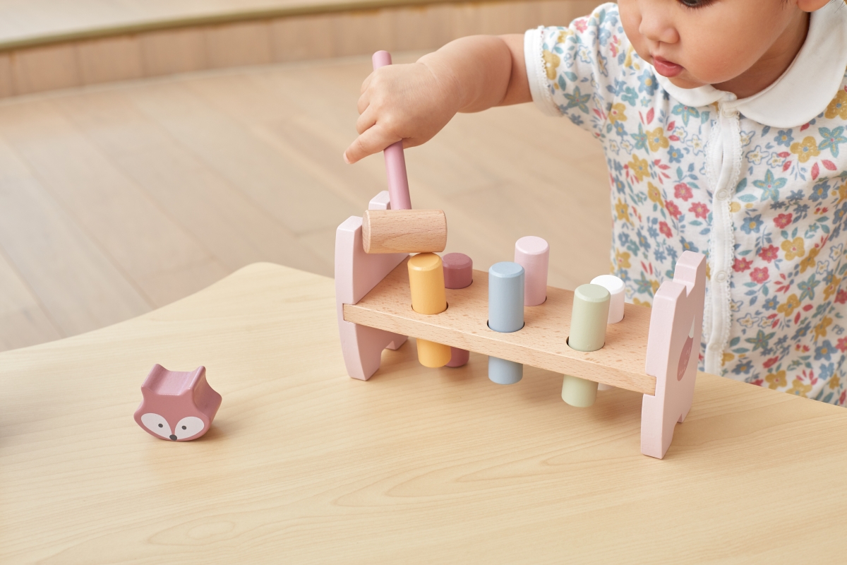 PolarB Dřevěná zatloukačka a pyramida-liška (obrázek 8)