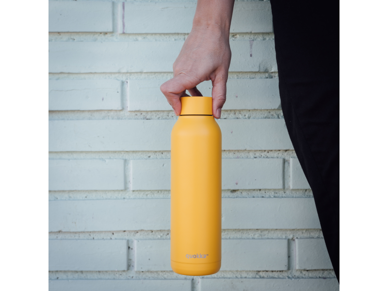 Quokka Nerezová termoláhev Solid Amber Yellow 630 ml