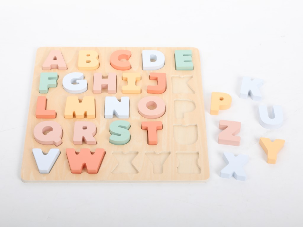 eliNeli Dřevěná vkládací abeceda