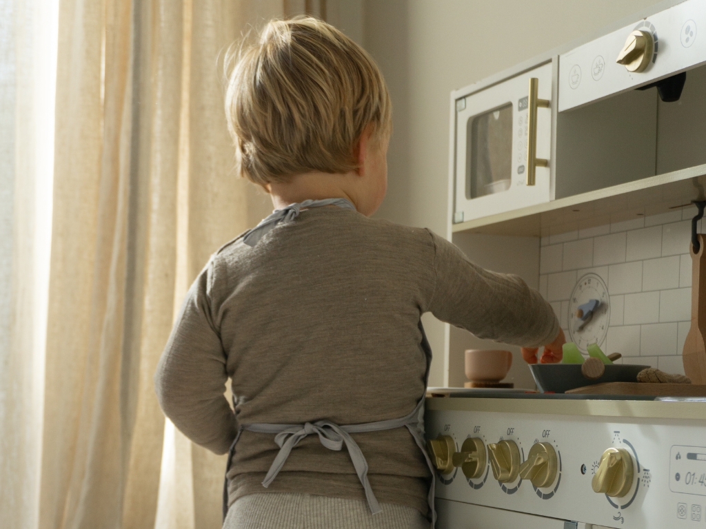 eliNeli Dětská dřevěná kuchyňka Deluxe
