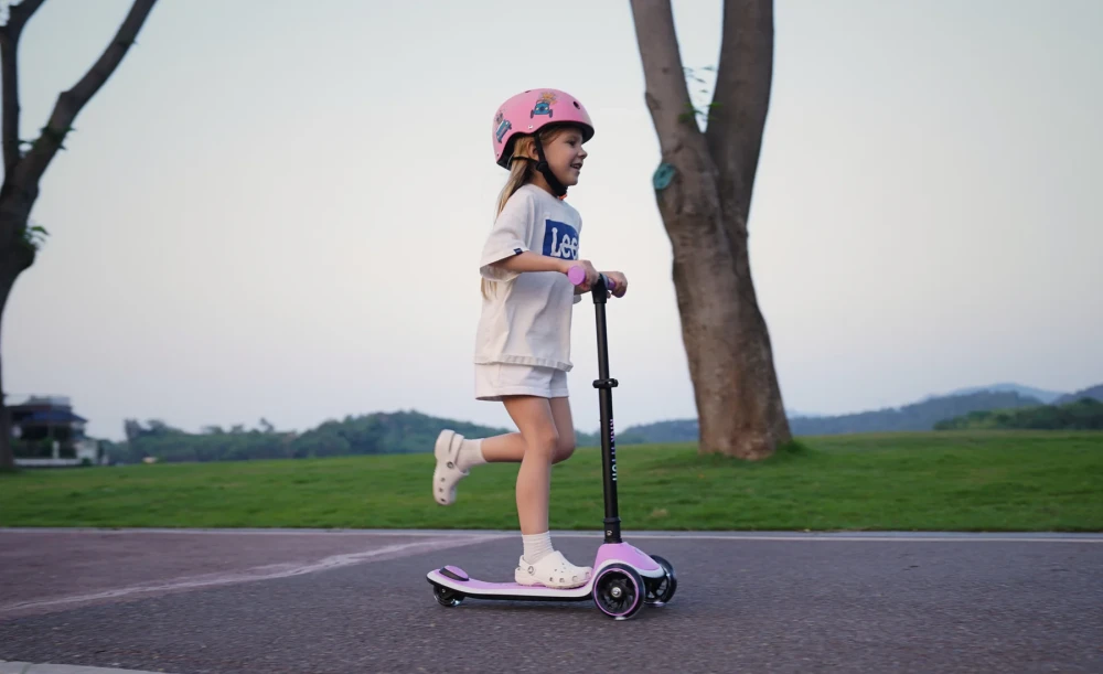 Spacewheelz Dětská koloběžka Kick'n'Roll - zelená (obrázek 7)