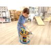 Barevná activity cube pro kluky i holky