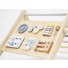 Detail activity boardu - Montessori Piklerové trojúhelník 3v1 s activity boardem a prknem 2v1 - pastel