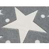 Barevně neutrální koberec šedý s hvězdami