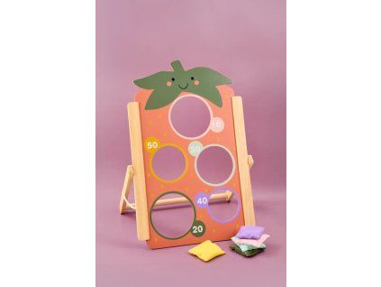 Eper célbadobó játék