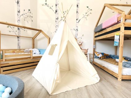 Krém színű teepee sátor