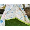 Teepee sátor kertbe felhőkkel