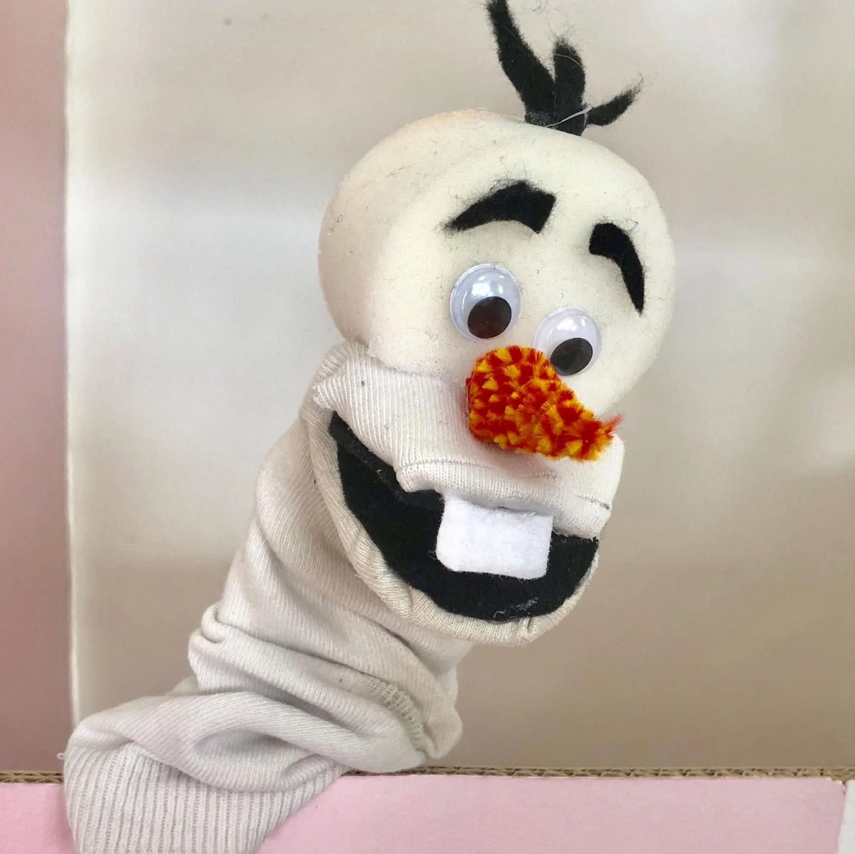 DIY -  Divadlo a maňušky z ponožiek