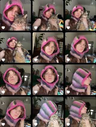 SOLD 💕🩶 Hebká a učesaná, upletená v Česku z klubíčka ze Švédska vyrobenýho v Itálii. Každopádně je to 85% vlna a 15%...