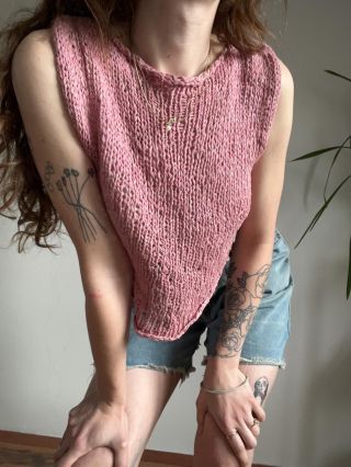 Dva roky mi to leží doma, je čas top vyvětrat. Rovněž bude dostupý na trzích, 75% viskóza, 25% len, 1% Zuzana. Supr měkký 💕