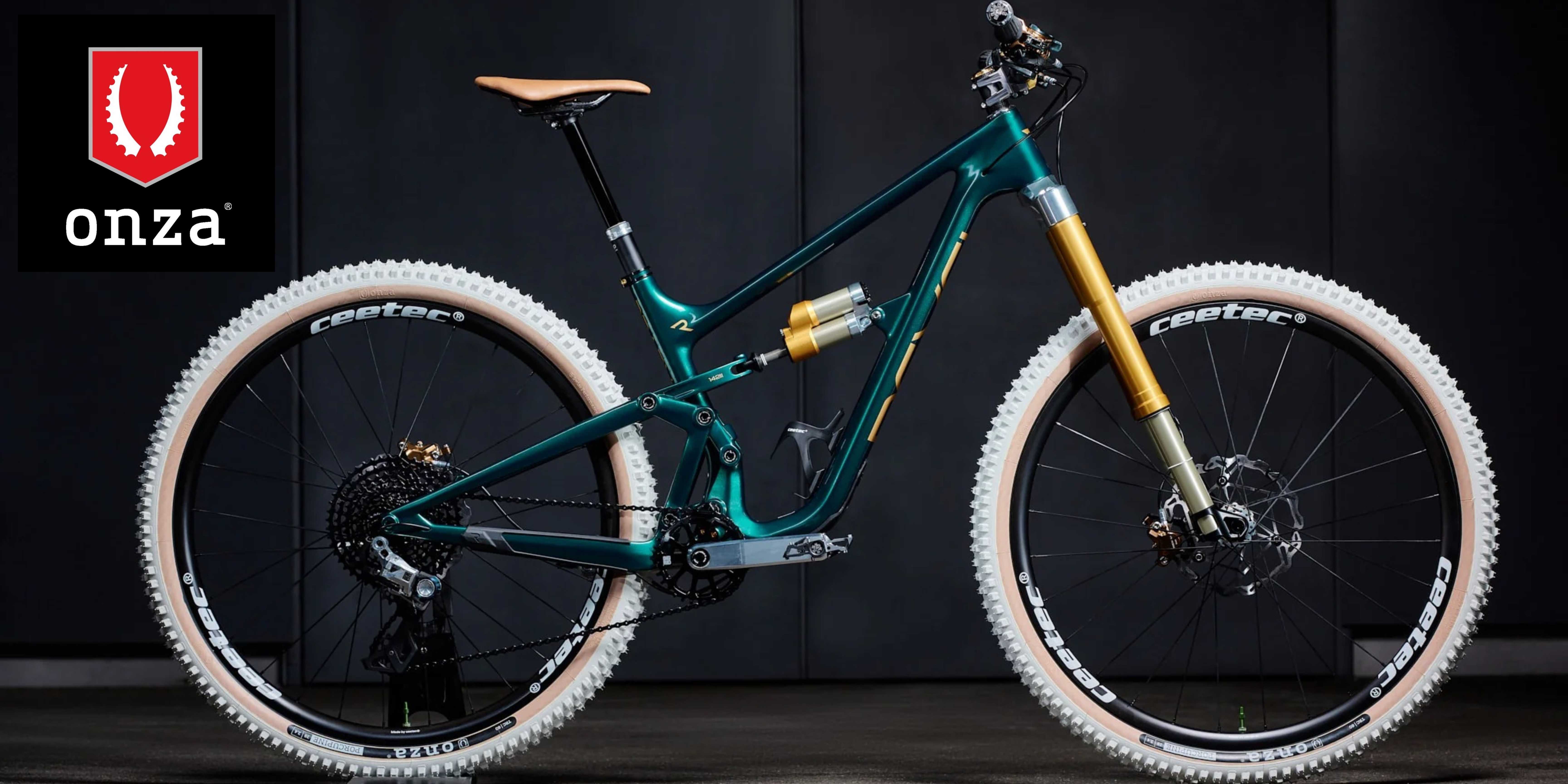 Biele plášte na bicykel