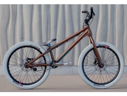 6D6AF69A 555E 45A4 9440 26EC0A02CC3C