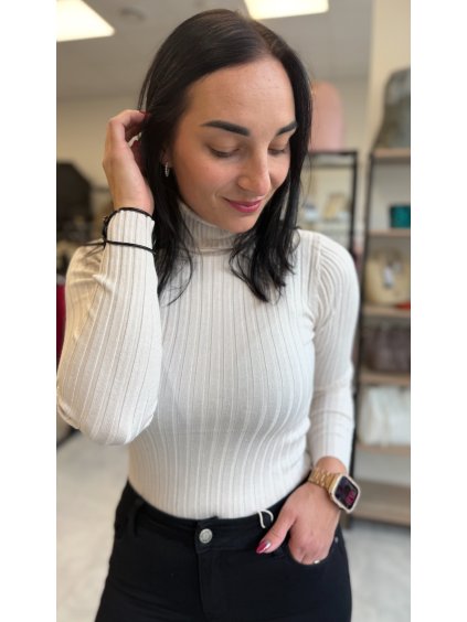 Žebrovaný béžový rolák