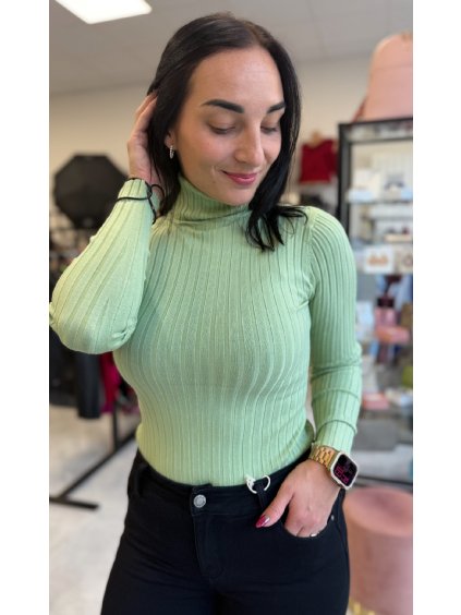 Žebrovaný hráškově zelený  rolák