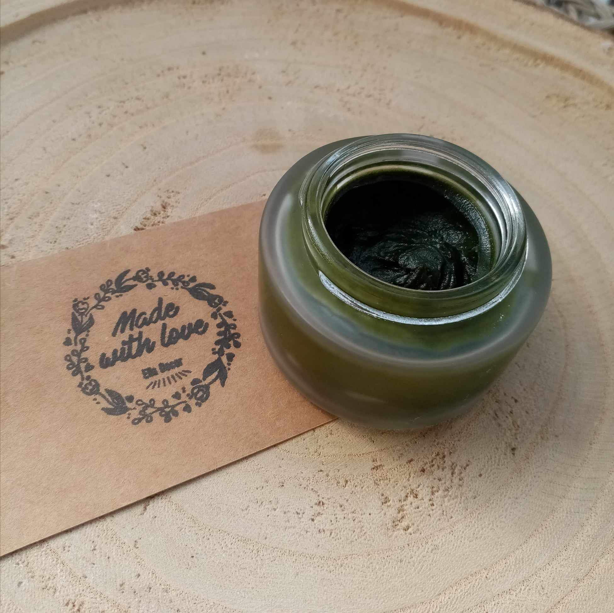 Detoxikační pleťová maska ze zeleného jílu s matcha tea