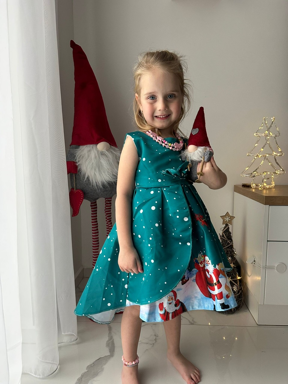 Šaty do společnosti