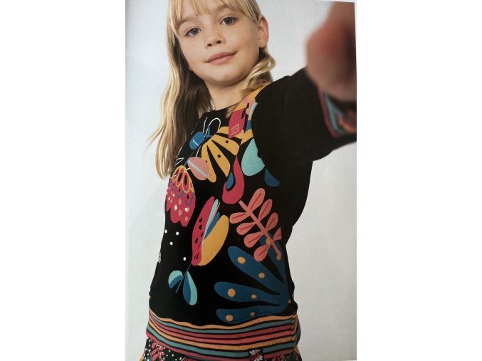 Mikina s květy a aplikací, Boboli