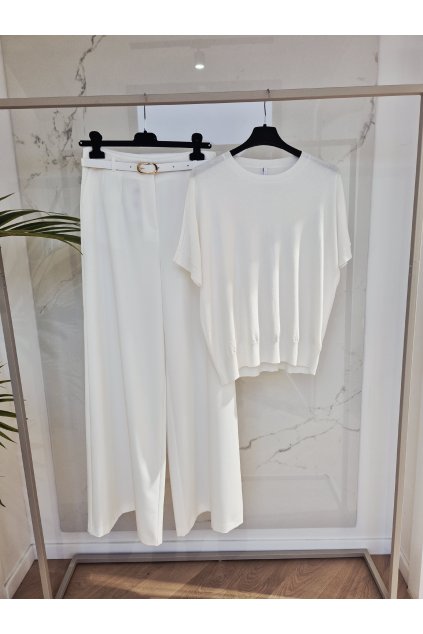 Široké nohavice s opaskom biele